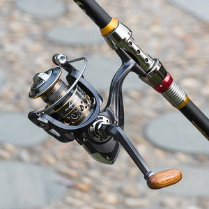 Catch the Big One with Our Telescopic Fishing Rod Combo!